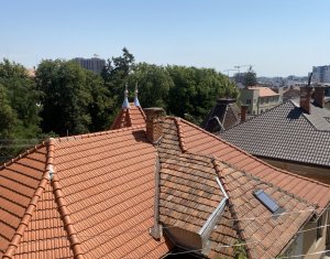 Appartement 4 chambres à vendre dans Cluj-napoca, zone Centru