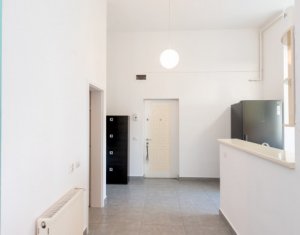 Appartement 3 chambres à vendre dans Cluj-napoca, zone Plopilor