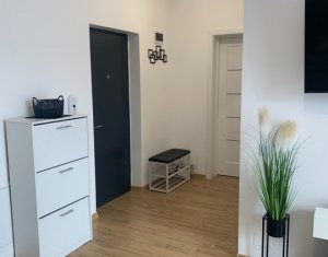 Apartament 2 camere, garaj, situat in Floresti, zona Terra