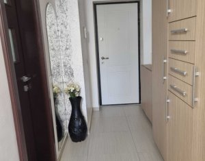 Apartament 3 camere, finisat, mobilat, Floresti