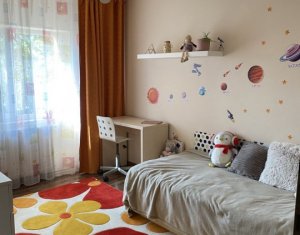 Apartament 4 camere, 80 mp, decomandat, bd. Titulescu