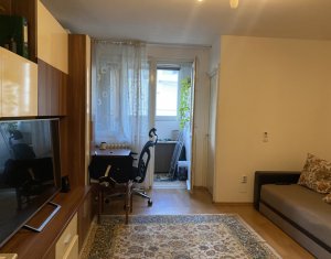 Garsoniera cu balcon, zona complexului Big,  Manastur