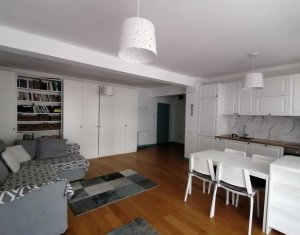 Apartament 2 camere de vanzare in ansamblul Luminia, parcare inclusa