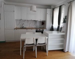 Apartament 2 camere de vanzare in ansamblul Luminia, parcare inclusa