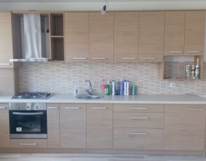 Apartament cu doua camere, finisat, partial mobilat, zona Parc Poligon