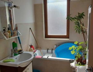 Apartament cu doua camere, finisat, partial mobilat, zona Parc Poligon