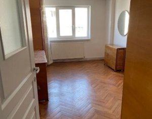 Apartament decomandat, panorama, in P-uri, 66 mp, zona Interservisan