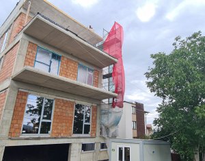 Vanzare apartament 4 camere in Cluj-napoca, zona Andrei Muresanu
