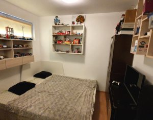 Apartament cu doua camere, mobilat, strada Eroilor, Floresti