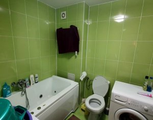 Apartament cu doua camere, mobilat, strada Eroilor, Floresti