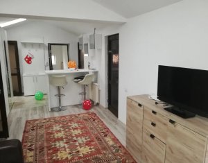 Apartament cu 3 camere la mansarda, 98 mp, 99000 euro negociabil