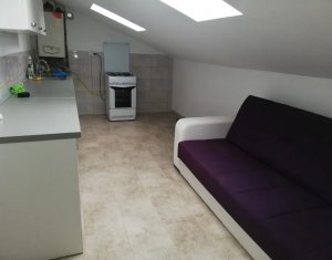 Apartament cu 3 camere la mansarda, 98 mp, 99000 euro negociabil