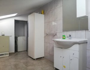 Apartament cu 3 camere la mansarda, 98 mp, 99000 euro negociabil