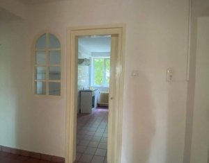Sale apartment 4 rooms in Cluj-napoca, zone Gheorgheni