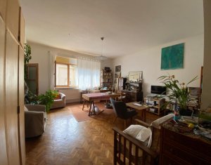 Vanzare apartament 3 camere in Cluj-napoca, zona Centru