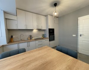 Appartement 4 chambres à vendre dans Cluj-napoca, zone Andrei Muresanu