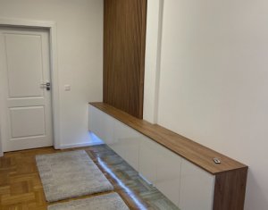 Apartament 4 camere, Andrei Muresanu