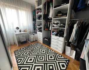 Appartement 4 chambres à vendre dans Cluj-napoca, zone Andrei Muresanu