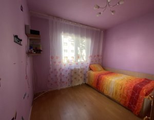 Appartement 4 chambres à vendre dans Cluj-napoca, zone Manastur