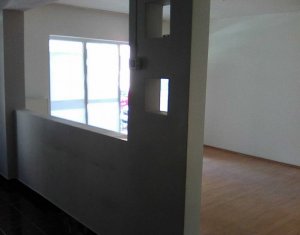Vanzare apartament 2 camere in Floresti