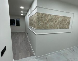 Appartement 3 chambres à vendre dans Cluj-napoca, zone Intre Lacuri