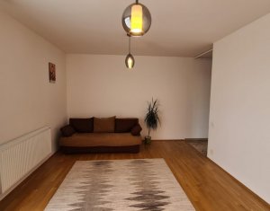 Apartament cu 3 camere, etaj intermediar, parcare, Sopor, Mega Image