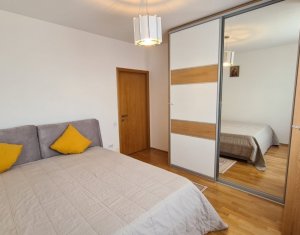 Apartament cu 3 camere, etaj intermediar, parcare, Sopor, Mega Image