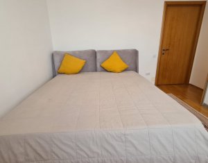 Apartament cu 3 camere, etaj intermediar, parcare, Sopor, Mega Image