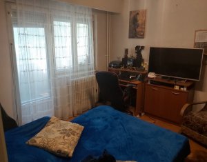 Apartament 3 camere, 2 bai, decomandat, etaj 1, 74 mp, Manastur