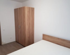 Apartament 3 camere semidecomandate, Floresti, zona Vivo