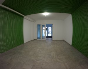 Appartement 3 chambres à vendre dans Cluj-napoca, zone Sopor