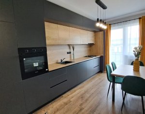 Appartement 3 chambres à vendre dans Floresti