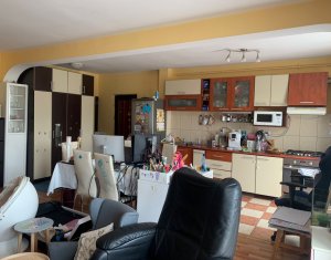 Apartament 2 camere, confort sporit, bloc nou, zona La Terenuri