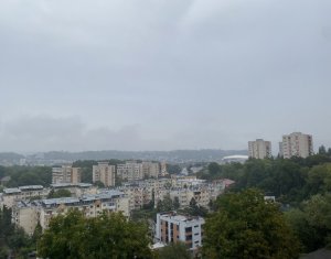 Appartement 4 chambres à vendre dans Cluj-napoca, zone Manastur