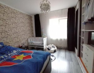 Apartament cu 2 camere, parcare cu CF, in zona Edgar Quinet