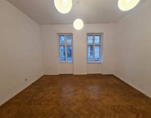 Apartment 4 rooms for sale in Cluj-napoca, zone Centru