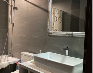 Apartament 3 camere, 82mp totali, modern, garaj, zona Vivo
