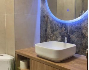 Apartament 3 camere, 82mp totali, modern, garaj, zona Vivo
