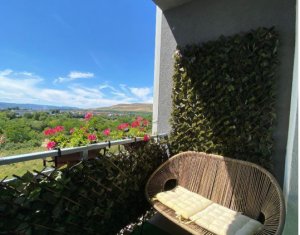 Apartament 3 camere, 82mp totali, modern, garaj, zona Vivo