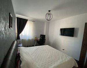 Apartament 3 camere, 82mp totali, modern, garaj, zona Vivo