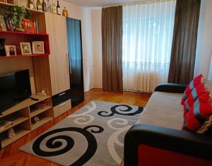 Apartament cu 3 camere, Manastur, zona Primaverii