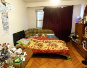 Vanzare apartament 3 camere, Manastur, etaj 3, zona Minerva