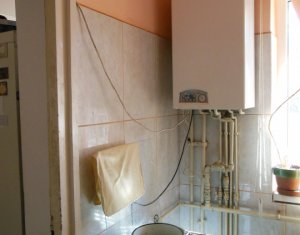 Vanzare apartament 3 camere, Manastur, etaj 3, zona Minerva