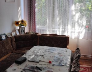 Apartament cu 3 camere semidecomandate, 57 mp utili, Centru