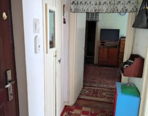 Apartament cu 3 camere semidecomandate, 57 mp utili, Centru