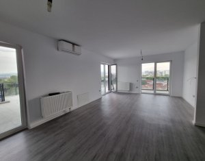 Penthouse cu 3 camere, terasa de 77 mp, garaj, bloc nou, in Marasti