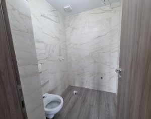 Penthouse cu 3 camere, terasa de 77 mp, garaj, bloc nou, in Marasti