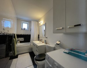 Appartement 3 chambres à vendre dans Cluj-napoca, zone Marasti