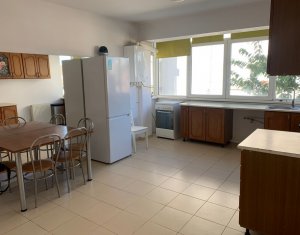 Apartament 3 camere, in vila, Andrei Muresanu, zona Grand Hotel Italia