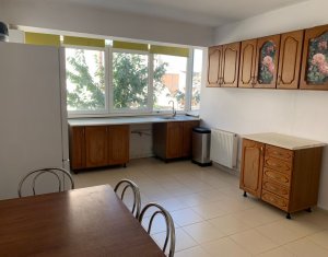 Apartament 3 camere, in vila, Andrei Muresanu, zona Grand Hotel Italia